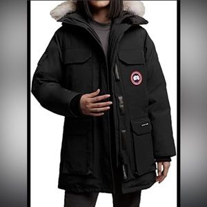 Women’s Canada Goose Expedition size small (sold out style)